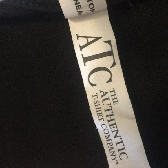 V-Neck Short Sleeve T-Shirt Black - Picture 4 of 9